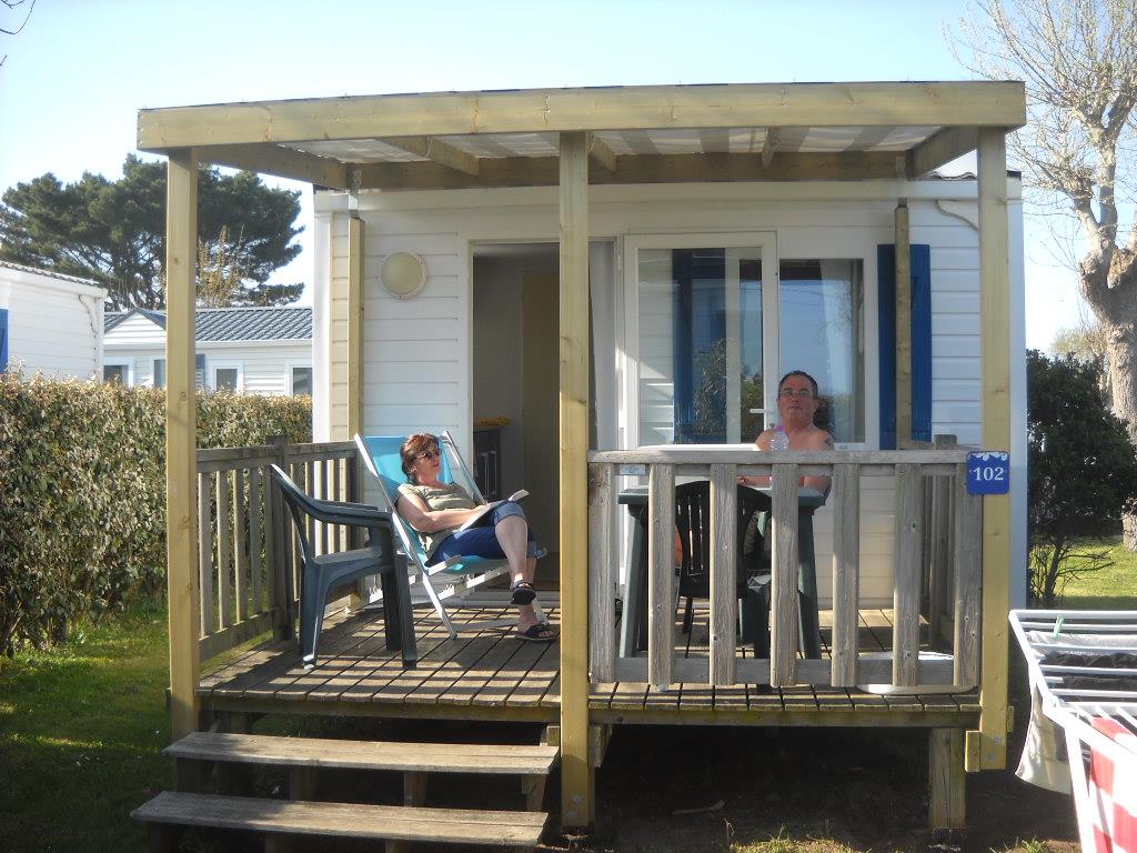 Mobile home Standard 17m² (1 bedroom) + sheltered terrace 9m²+ TV