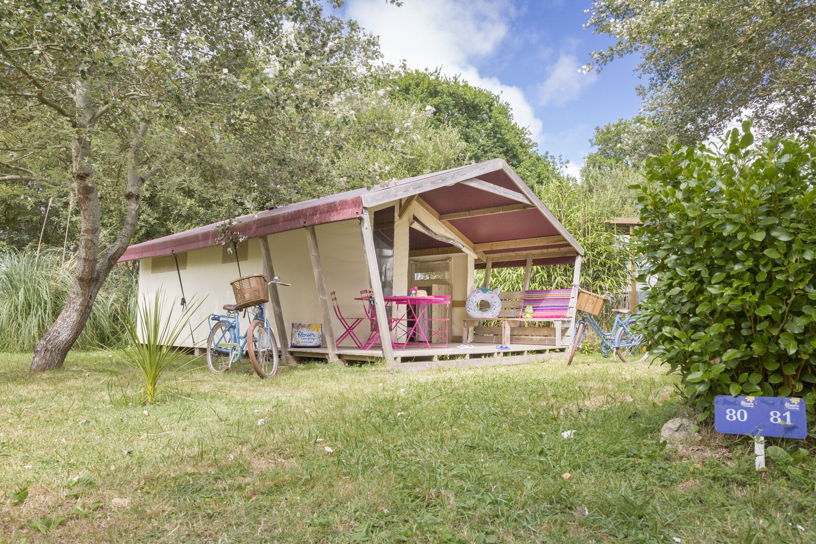 Freeflower Standard 28m² (2 Schlafzimmer) + überdachte Terrasse 8m²- ohne Sanitäranlagen