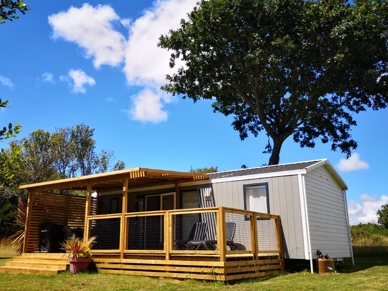 Mobil-Home Premium 30m² (3 chambres) + CLIM + terrasse semi-couverte 15m² + draps + serviettes + TV